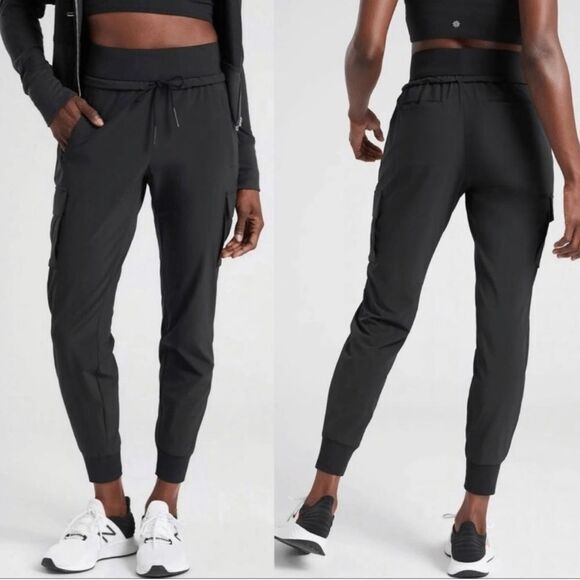 Athleta Sutton Joggers Black Travel Pants | Size 14P Petite - Picture 1 of 13